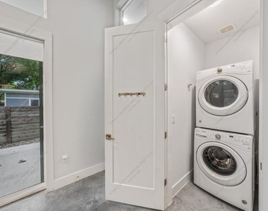 505 W Odell St - Photo Thumbnail 11