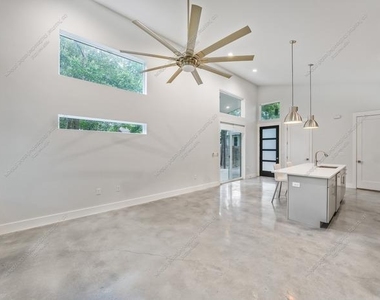 505 W Odell St - Photo Thumbnail 6