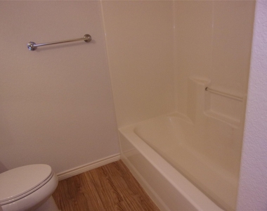 179a Two Friends Trl - Photo Thumbnail 9