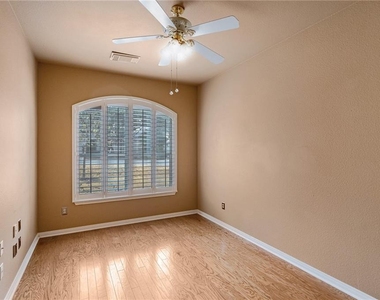 27 Troon Dr - Photo Thumbnail 5