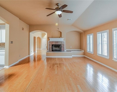 27 Troon Dr - Photo Thumbnail 12