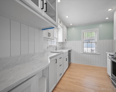 40 S Pine Street - Photo Thumbnail 8