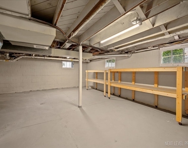 40 S Pine Street - Photo Thumbnail 24