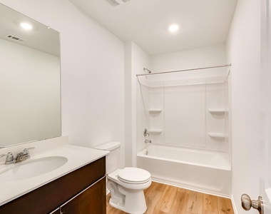 1105 Catfish Ln - Photo Thumbnail 19