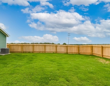 1105 Catfish Ln - Photo Thumbnail 27