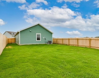 1105 Catfish Ln - Photo Thumbnail 25