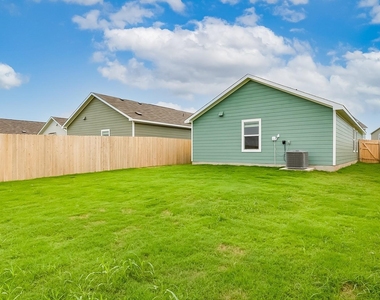 1105 Catfish Ln - Photo Thumbnail 26