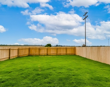 1105 Catfish Ln - Photo Thumbnail 24