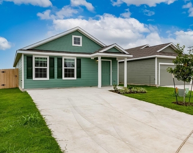 1105 Catfish Ln - Photo Thumbnail 1