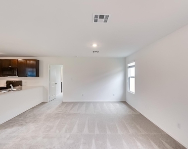 1105 Catfish Ln - Photo Thumbnail 4