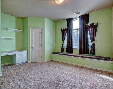 2409 Santa Clara Ln - Photo Thumbnail 20