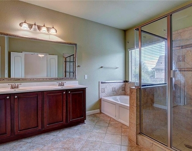 2409 Santa Clara Ln - Photo Thumbnail 17