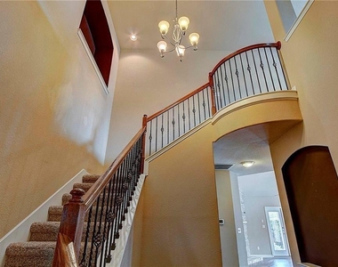2409 Santa Clara Ln - Photo Thumbnail 14