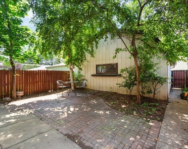 3311 W Wrightwood Avenue - Photo Thumbnail 11