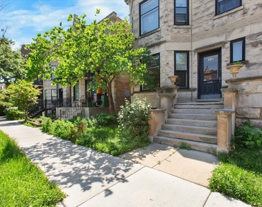 3311 W Wrightwood Avenue - Photo Thumbnail 1