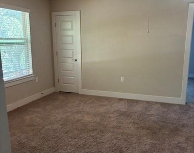 10656 Wills Loop - Photo Thumbnail 16