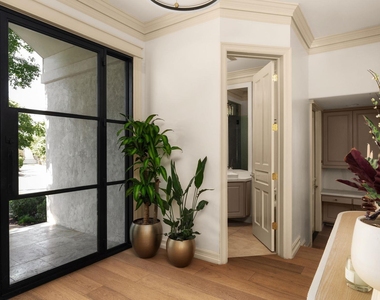 2036 Wimberly Ln - Photo Thumbnail 4