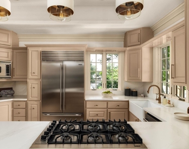2036 Wimberly Ln - Photo Thumbnail 11