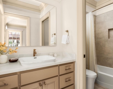 2036 Wimberly Ln - Photo Thumbnail 19