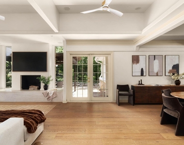 2036 Wimberly Ln - Photo Thumbnail 14