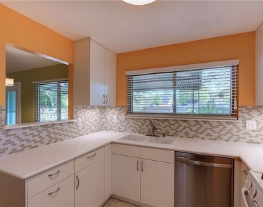 1705 Krizan Ave - Photo Thumbnail 9