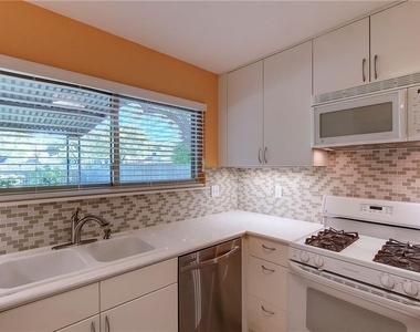 1705 Krizan Ave - Photo Thumbnail 10