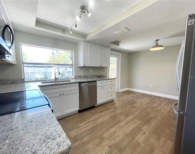 7553 Cumber Drive - Photo Thumbnail 24