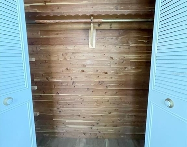 7553 Cumber Drive - Photo Thumbnail 18