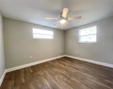 7553 Cumber Drive - Photo Thumbnail 19