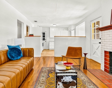 1064 Sycamore St - Photo Thumbnail 4