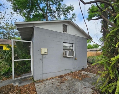 1504 E 99th Avenue - Photo Thumbnail 7
