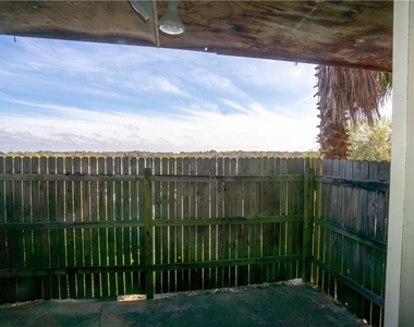 6903 Deatonhill Dr - Photo Thumbnail 18