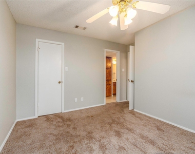 6903 Deatonhill Dr - Photo Thumbnail 9