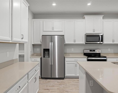 2326 Summerlit Street - Photo Thumbnail 4