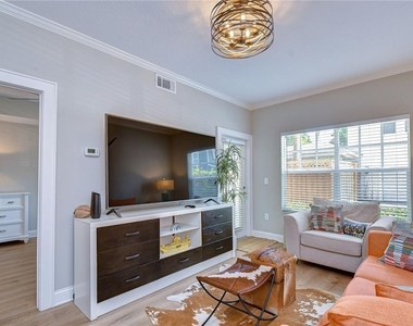 800 S Dakota Avenue - Photo Thumbnail 14