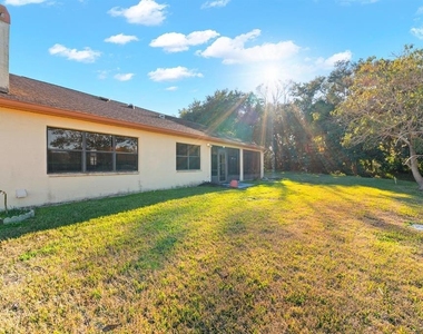 9147 Duffer Court - Photo Thumbnail 14