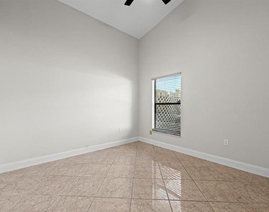 9147 Duffer Court - Photo Thumbnail 7