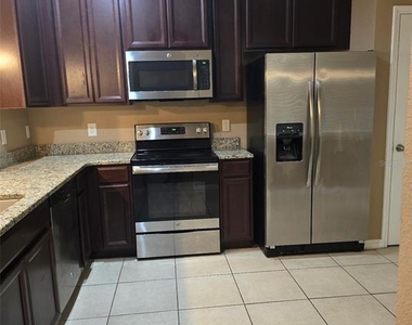 2157 Broadway View Avenue - Photo Thumbnail 4