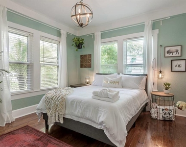 114 W Cayuga Street - Photo Thumbnail 11