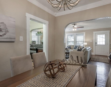 114 W Cayuga Street - Photo Thumbnail 9