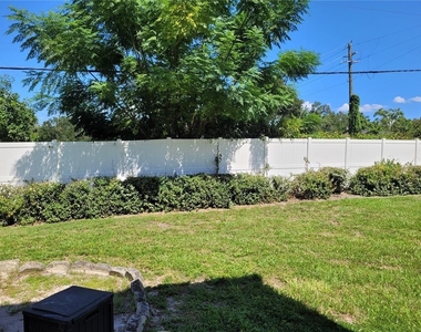 11301 Grandville Drive - Photo Thumbnail 19