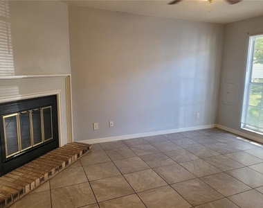 11301 Grandville Drive - Photo Thumbnail 3