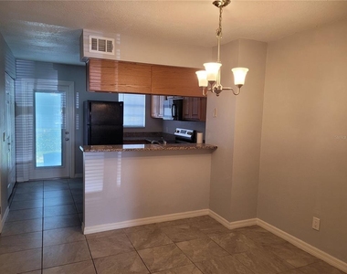 11301 Grandville Drive - Photo Thumbnail 5