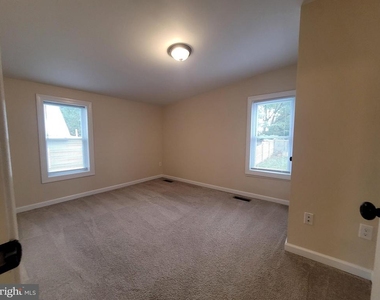 235 Millwood Avenue - Photo Thumbnail 14