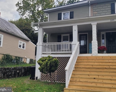 235 Millwood Avenue - Photo Thumbnail 1