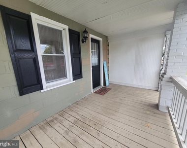 235 Millwood Avenue - Photo Thumbnail 5