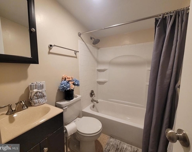 235 Millwood Avenue - Photo Thumbnail 18