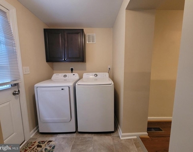235 Millwood Avenue - Photo Thumbnail 12