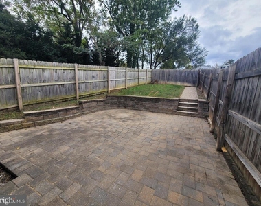 235 Millwood Avenue - Photo Thumbnail 21