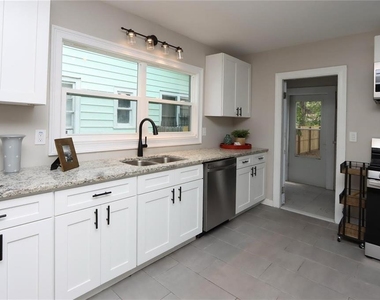 1532 13th Street S - Photo Thumbnail 5